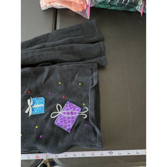 Vintage 2004 Heirloom Collectibles Christmas Sequin Embellished Santa Sweater L - Picture 8 of 13